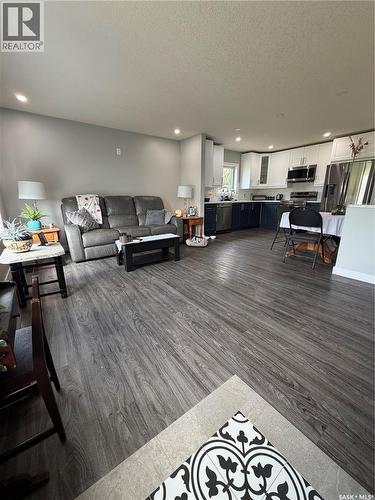 4 Mission Bay, Lebret, SK - Indoor Photo Showing Living Room
