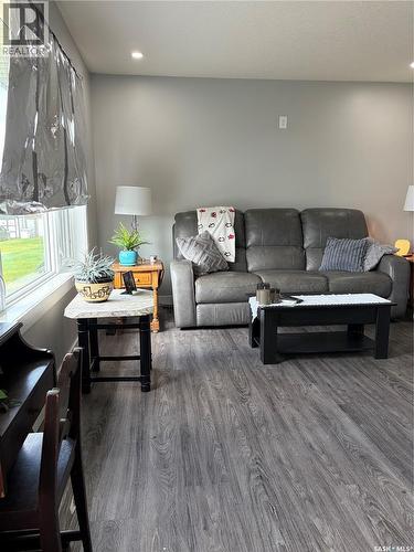 4 Mission Bay, Lebret, SK - Indoor Photo Showing Living Room