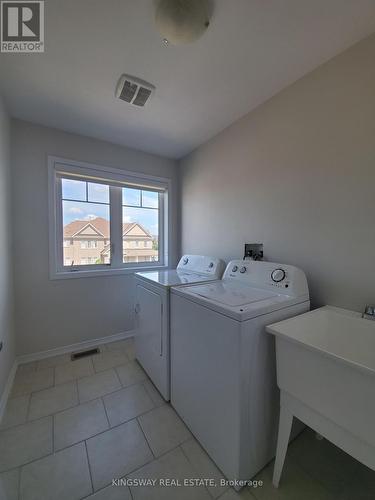 593 Remembrance Road, Brampton, ON - Indoor Photo Showing Laundry Room