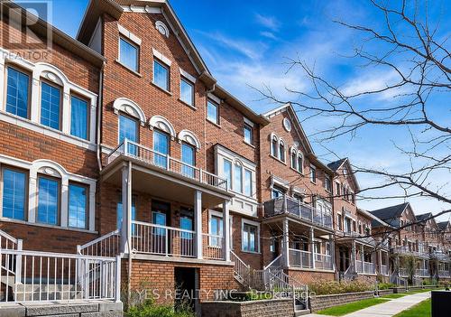 39 - 180 HOWDEN BOULEVARD  Brampton, ON L6S 0E6