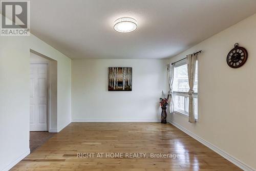 402 Lausanne Crescent, Waterloo, ON - Indoor Photo Showing Other Room