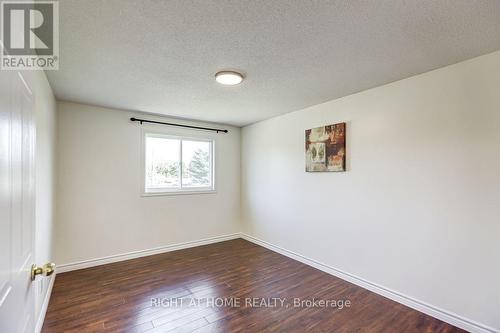 402 Lausanne Crescent, Waterloo, ON - Indoor Photo Showing Other Room