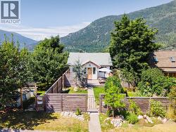 707 FIFTH Street Nelson, BC V1L 2X4