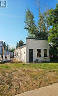30 MCKENZIE AVENUE Hughenden, AB T0B 2E0