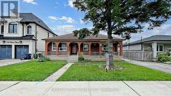 BSMT - 139 RANEE AVENUE Toronto, ON M6A 1N3