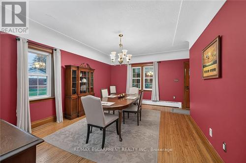 2250 56 Highway, Hamilton, ON - Indoor Photo Showing Dining Room