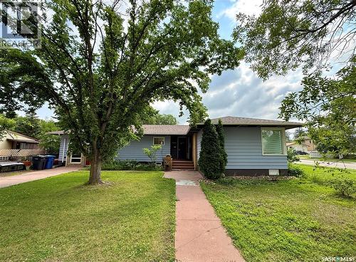 1502 97th STREET  North Battleford, SK S9A 0K4