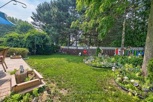 16 Sunshine Court, Hamilton, ON - Outdoor