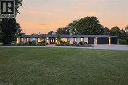 8 SQUIRE Court Waterloo, ON N2J 4G8
