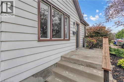 76 Wood Street, Brantford, ON - Outdoor