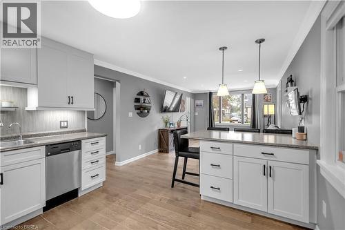 76 Wood Street, Brantford, ON - Indoor Photo Showing Kitchen With Upgraded Kitchen