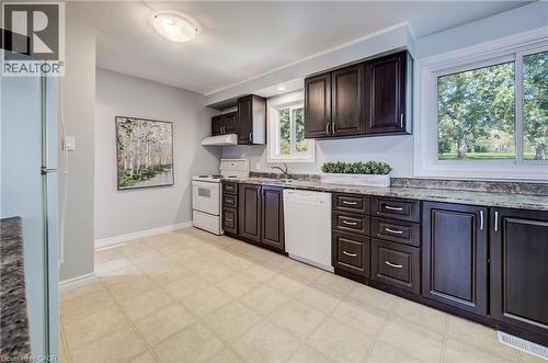140 Donald Street, Kitchener, ON - Indoor Photo Showing Kitchen