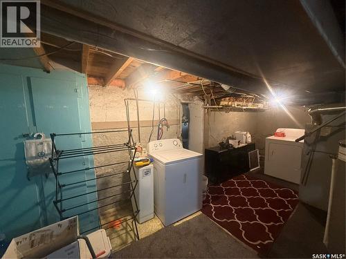 418 4Th Avenue E, Assiniboia, SK - Indoor Photo Showing Laundry Room