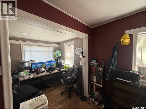 418 4Th Avenue E, Assiniboia, SK - Indoor