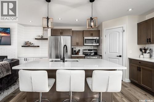 123 Hodges Crescent, Moose Jaw, SK - Indoor Photo Showing Kitchen With Double Sink With Upgraded Kitchen