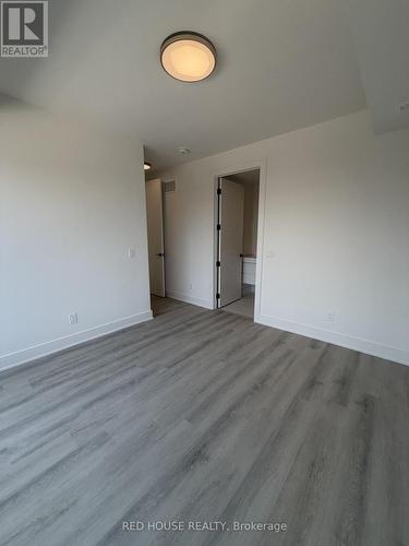 77 Everett Common, St. Catharines, ON - Indoor Photo Showing Other Room