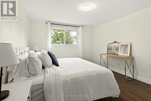 85 Lavina Crescent, Hamilton, ON - Indoor Photo Showing Bedroom