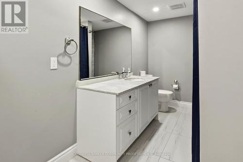 85 Lavina Crescent, Hamilton, ON - Indoor Photo Showing Bathroom