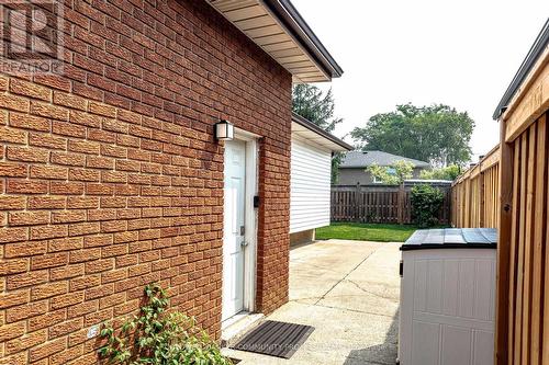 85 Lavina Crescent, Hamilton, ON - Outdoor With Exterior