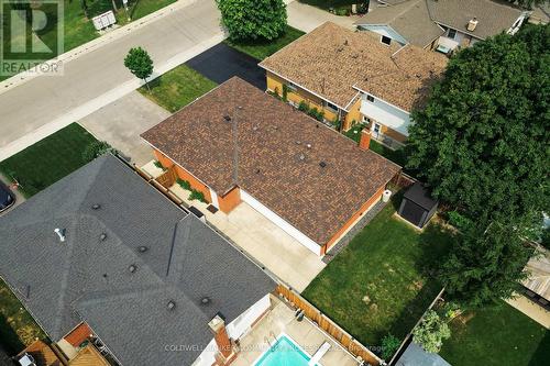85 Lavina Crescent, Hamilton, ON - Outdoor