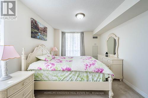 807 - 60 Disera Drive, Vaughan, ON - Indoor Photo Showing Bedroom