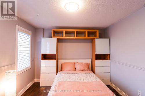 43 Mainland Crescent, Vaughan, ON - Indoor Photo Showing Bedroom