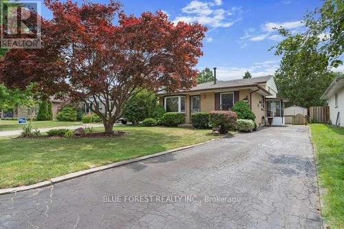 27 VILLENEUVE CRESCENT  London East (East G), ON N5V 1M7