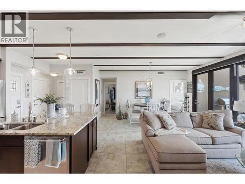 2000 Valleyview Drive Unit# 3, Osoyoos, BC - Indoor