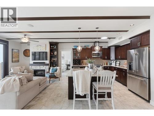 2000 Valleyview Drive Unit# 3, Osoyoos, BC - Indoor Photo Showing Kitchen With Upgraded Kitchen