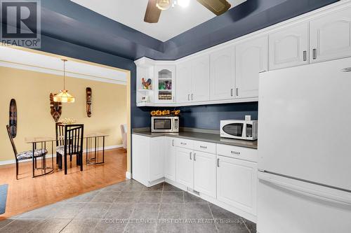 636 Malartic Avenue, Ottawa, ON - Indoor Photo Showing Kitchen