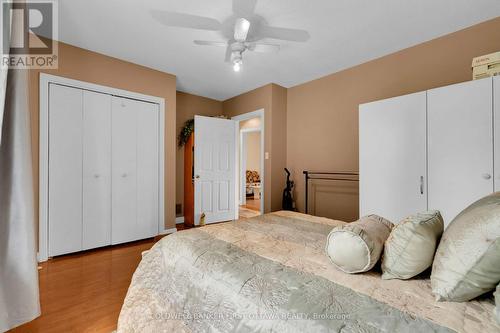 Large closets - 636 Malartic Avenue, Ottawa, ON - Indoor Photo Showing Bedroom
