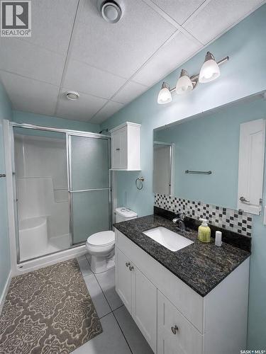 6 Guy Drive, Prince Albert, SK - Indoor Photo Showing Bathroom