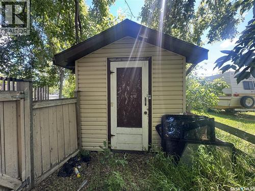 106 5Th Avenue E, Biggar, SK - Outdoor With Exterior