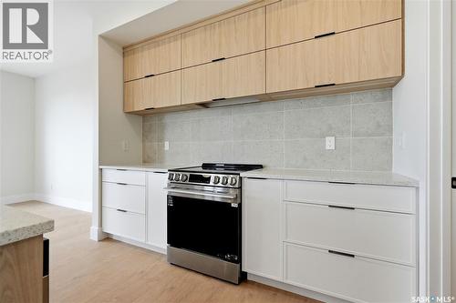 218 Veterans Drive, Warman, SK - Indoor Photo Showing Kitchen