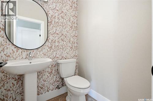 218 Veterans Drive, Warman, SK - Indoor Photo Showing Bathroom