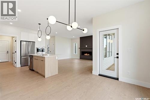 218 Veterans Drive, Warman, SK - Indoor Photo Showing Kitchen
