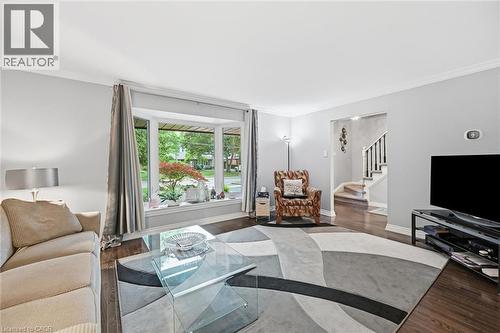 132 Hampton Heath Road, Burlington, ON - Indoor Photo Showing Living Room