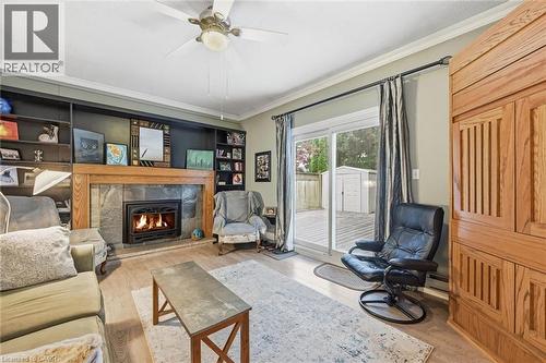 132 Hampton Heath Road, Burlington, ON - Indoor Photo Showing Living Room With Fireplace