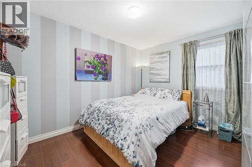 132 Hampton Heath Road, Burlington, ON - Indoor Photo Showing Bedroom