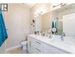 Primary ensuite with heated floors! - 