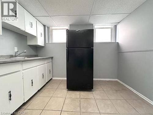 308 RANDOLPH Avenue Unit# B-8 , Windsor, Ontario N9B 2T6 5