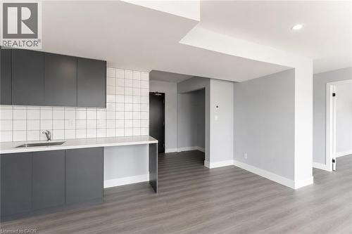 355 Main Street E Unit# 3, Hamilton, ON - Indoor Photo Showing Kitchen