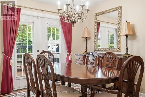 344 East 36Th Street, Hamilton, ON - Indoor Photo Showing Dining Room