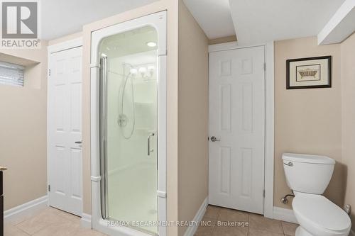 344 East 36Th Street, Hamilton, ON - Indoor Photo Showing Bathroom