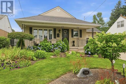 344 East 36Th Street, Hamilton, ON - Outdoor With Deck Patio Veranda