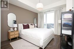 Primary Bedroom - 