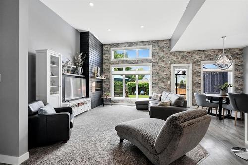 776 Bonner Avenue, Winnipeg, MB - Indoor