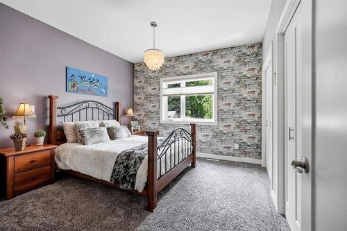 776 Bonner Avenue, Winnipeg, MB - Indoor Photo Showing Bedroom