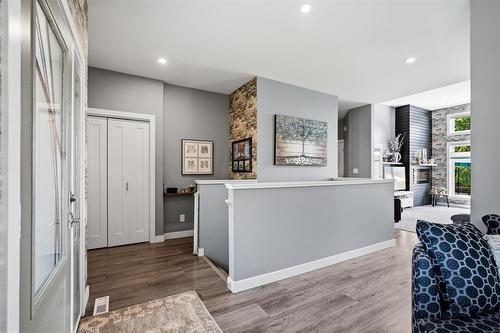 776 Bonner Avenue, Winnipeg, MB - Indoor Photo Showing Other Room