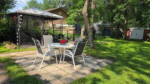 21 Selkirk Avenue, Dunnottar, MB - Outdoor With Deck Patio Veranda